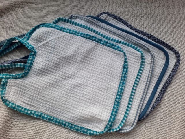 Zusjes De Jong Slabbetjes blauw